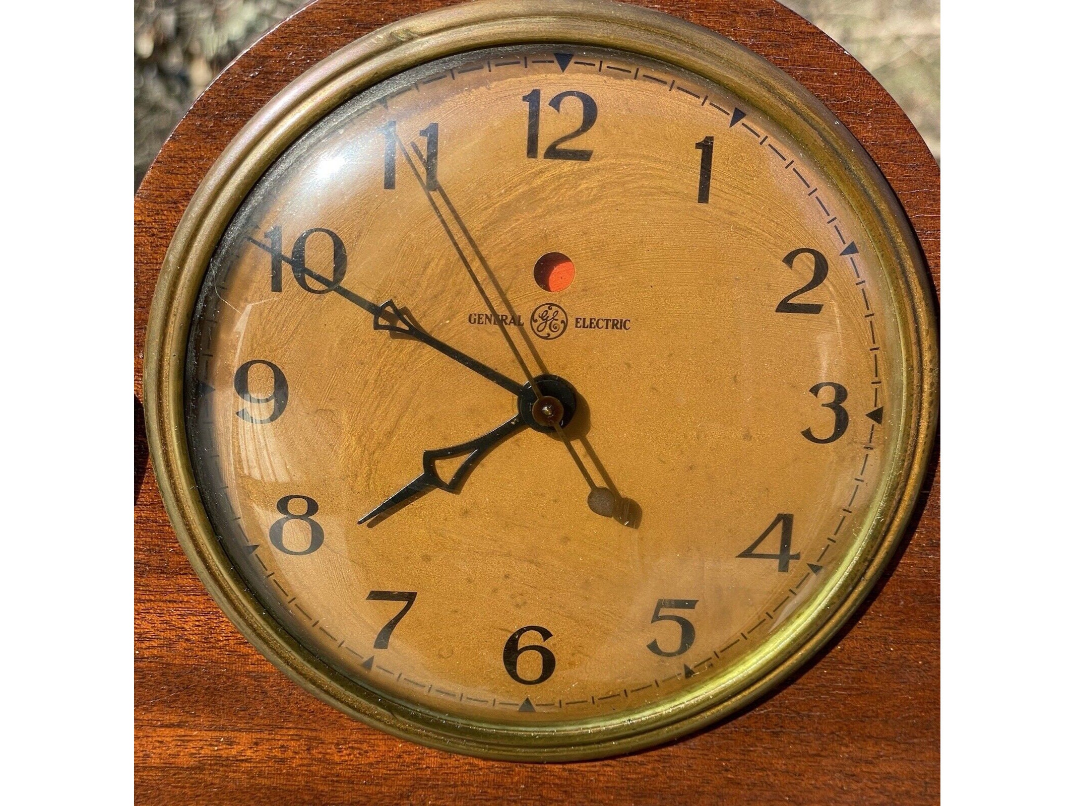 Vintage General Electric Mantel Shelf Clock 20th C. Antique Wooden Case