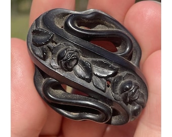 アンティーク ウィットビージェット ブローチ Victorian Mourning Jewelry Whitby Jet Brooch（ヴィクトリア