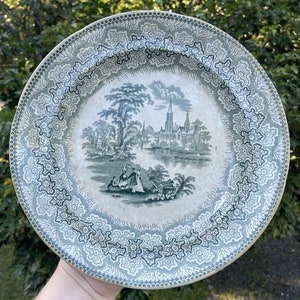 Plato de cerámica de transferencia "Neplus" de Thomas Fell & Co., siglo XIX, de 10 1/8"