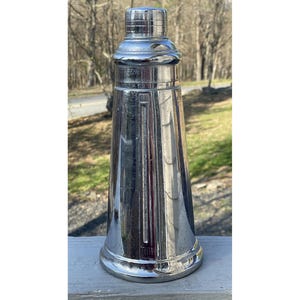 Antique Art Deco Vintage Bar Farber & Shlevin Diana Chrome Cocktail Shaker