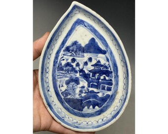 Antikes 19th C. Canton Blau Weißes Porzellan Chinesisches Blatt Wasser Teardrop Tablett