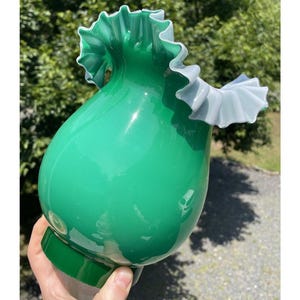 Vintage 20th C. Ruffled Cased Fenton Jadeit Grün Glas Lampenschirm 3-15 / 16 &quot;Fit