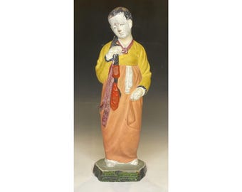 RETRO Vintage XX w. Koreańska czerwona ceramika ceramiczna ręcznie malowana figurka kobiety