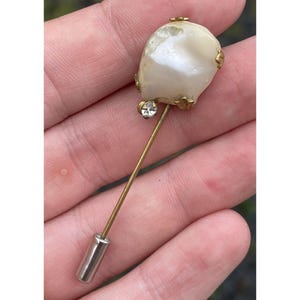 Vintage 1930&#39;s - 1960&#39;s Sandor Mother of Pearl Gold Plated Stick Pin Deco MCM