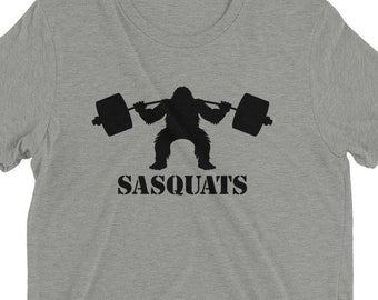 Sasquats Tri-blend camisa, Squats entrenamiento, Sasquatch Unisex camiseta, Bigfoot Gym camiseta, pierna día Squat, modo bestia