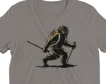 Camiseta de senderismo, regalo de senderismo, pie grande, camisa de camping, regalo de novedad, camisetas divertidas, regalo único, camiseta gráfica, equipo de senderismo, Sasquatch, senderismo