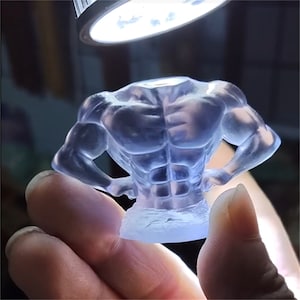 Proud fitness statue resin bodybuilding muscle man muscle mini sculpture broad muscle spoof Halloween decor arm muscle April Fool&#39;s Day Gift