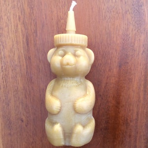 Honeybear candle handmade with 100% beeswax and cotton wick