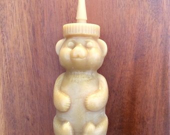 Honeybear candle handmade with 100% beeswax and cotton wick