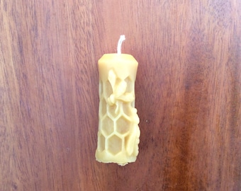 Queen bee candle