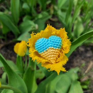 Ukraine brooch, Heart Brooch, Ukrainian flag, Ukraine jewelry, Made in Ukraine, Ukrainian seller