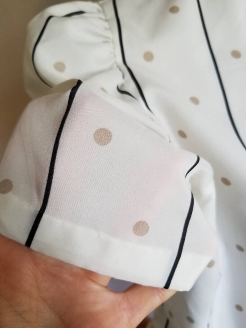 Women/'s Sz Vtg Striped Blouse with Ruffled Neck