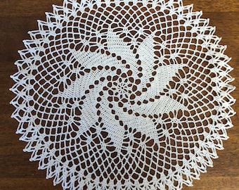 Pinwheel Doily (Made to Order)