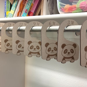 Panda baby kast verdeler svg | Knipmap voor kinderkamerhanger | Label babykast png ai eps svg
