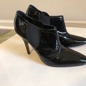 MANOLO, Manolo Blahnik Shoes, Manolo Shoes, Designer Shoes, Patent Leather, Vintage Heels, Vintage Shoes