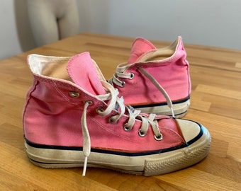 1970's Converse High Tops, Pink Converse, Vintage Fashion, Vintage Shoes, Converse Shoes