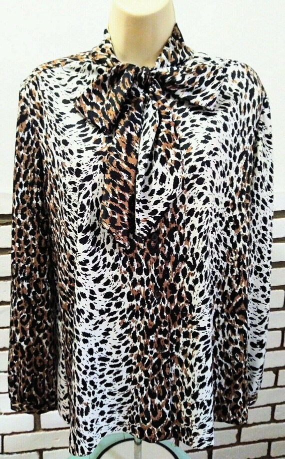 70's 80's Vtg PUSSY BOW Button up LEOPARD Print SH