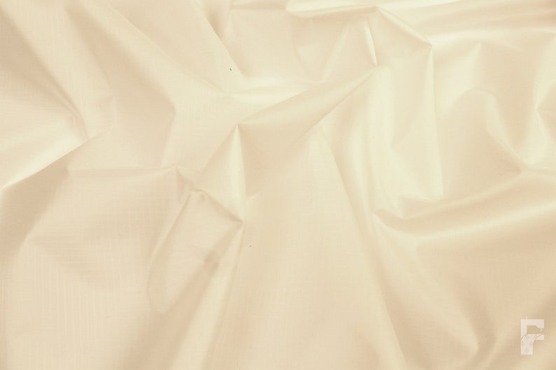 Tissu imperméable en polyester indéchirable et résistant à la déchirure, 150 cm de large Vendu au mètre Tissé teint Blanc