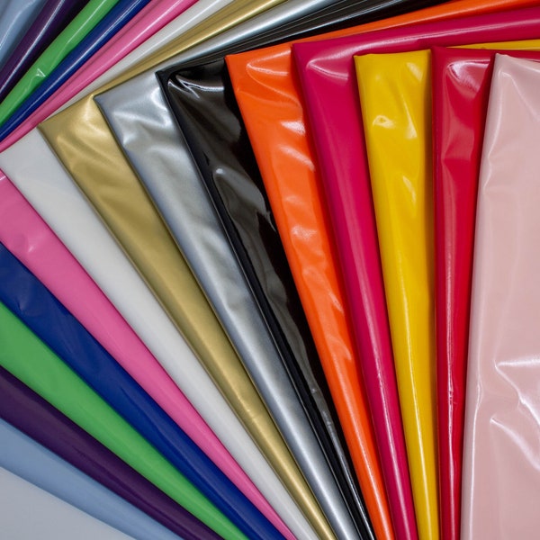 PVC - Shiny Gloss Stretch Fabric - PU Coated - 1 way stretch - width 145 cm