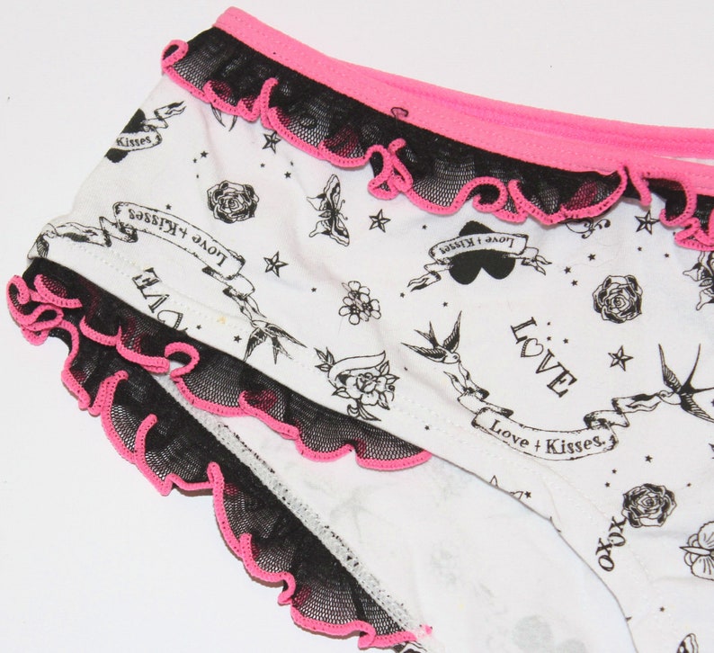 Vintage Valentine Romantic Rockabilly Pink Black /& White Love Panties Size 14
