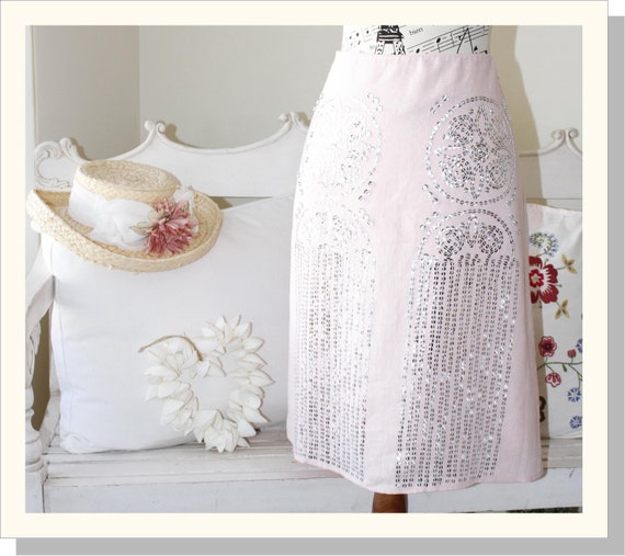 Women's Beautiful Pale Pink Linen Skirt With Silve