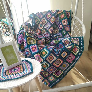 Crochet Granny Square Blanket, Vintage Afghan, Colorful Blanket, Granny Square Afghan, Multi Color Blanket, Vintage Home Decor Gift for her