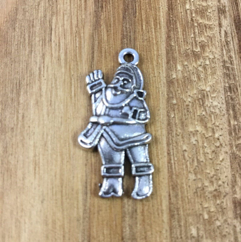 Santa Charm Qty 5 Santa Claus Pendant Silver Santa Claus Charm