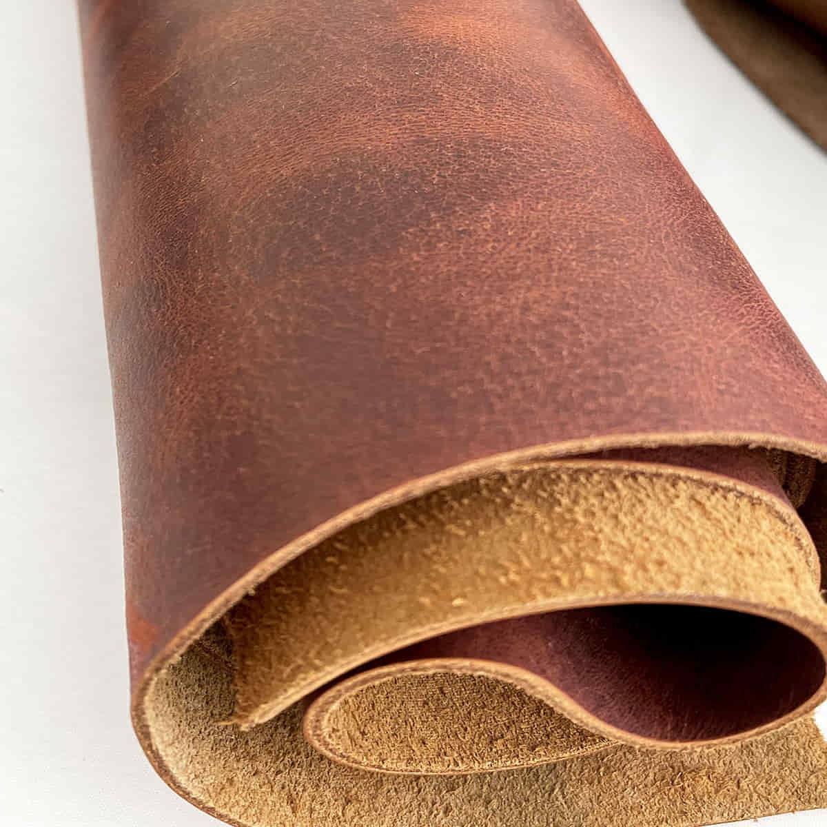 Cognac Brown Waxed Leather Sheets from 4.7'', Veg Tanned Leather Hides,  Crazy Horse Leather Scraps and Pieces, Italian Cowhide Supplier