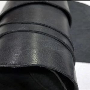 Black Waxed Vegetable Tanned Leather: Italian Cowhide for Knife Sheaths
