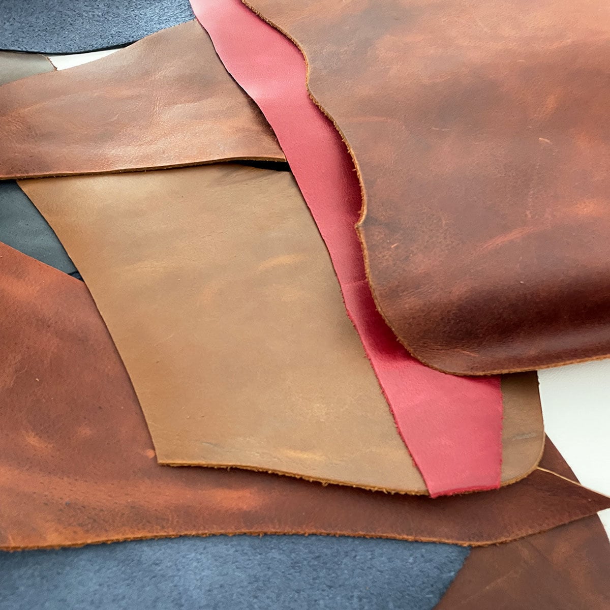 Cognac Brown Waxed Leather Sheets from 4.7'', Veg Tanned Leather Hides,  Crazy Horse Leather Scraps and Pieces, Italian Cowhide Supplier