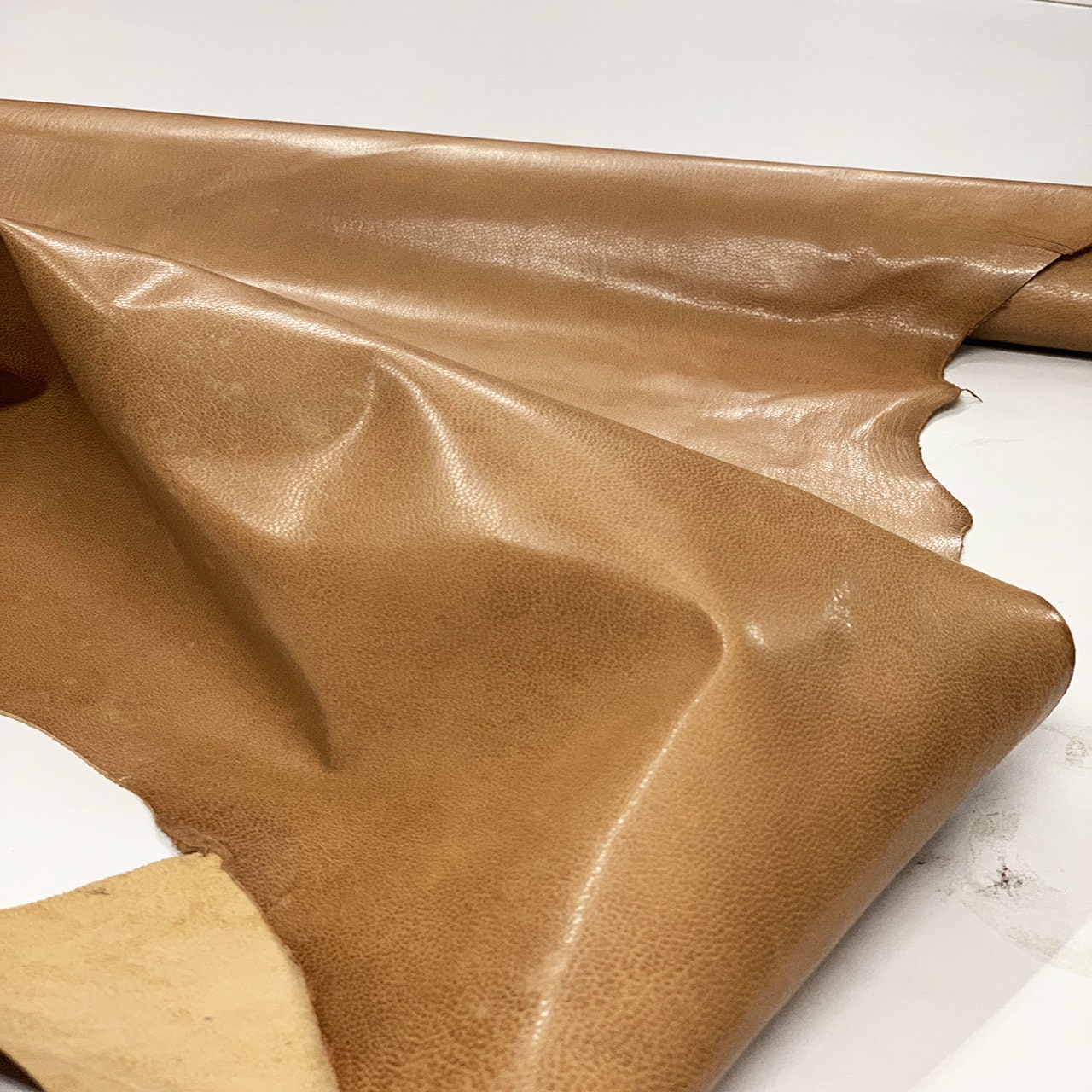 Natural Veg Tanned leather 1.2mm(3oz) for Belts, Sandals, Handbags, Straps,  Leather lining, Vegetable tanned goatskin, Genuine leather
