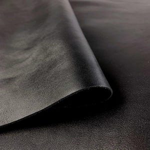 Black Smooth Cow Leather, Genuine Italian leather, Full grain Leather, Leather for bags, Leather for shoemaking, DIY leather supplier