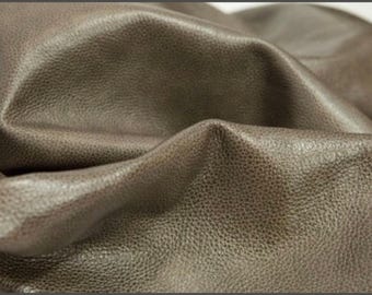 Pewter Pebble Cow Leather: Italian Upholstery Skins for Crafts