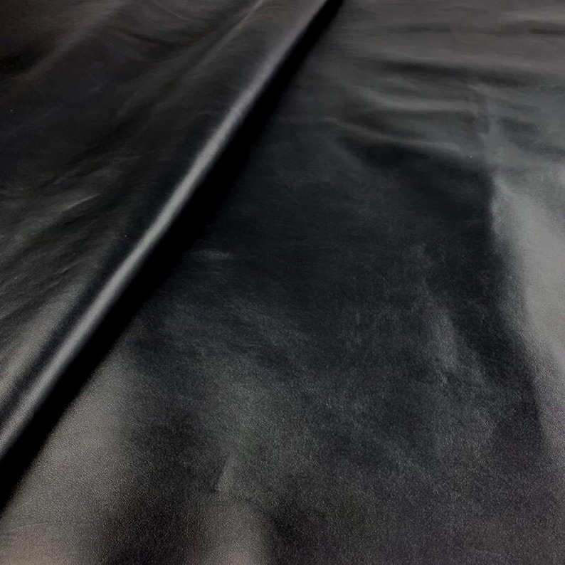 Italian Black Smooth Cow Leather: Full Grain DIY Leather Supplier image 4