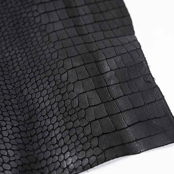 Crocodile impression cuir, cuir de vache en relief noir, alligator estampillé pour chaussures et sacs | En Ligne
Crocodile impression cuir, cuir de vache en en en relief noir, alligator estampillé pour chaussures et sacs | En Ligne
d5683d