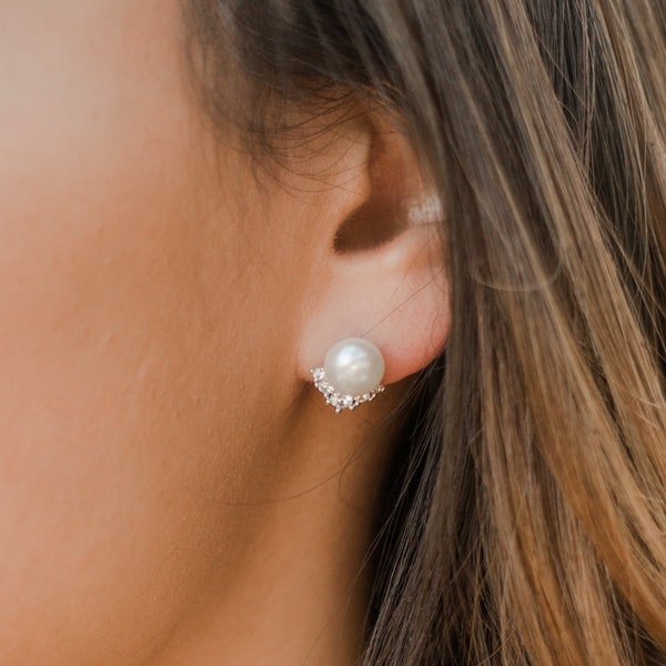 Pearl pearl stud earrings bridesmaid gift for her mom mother grandmother grandma nana little sister wife pearl necklace aunt nieces gift