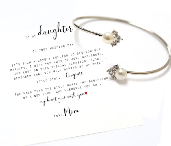 Gift from mother to daughter on wedding day 2025