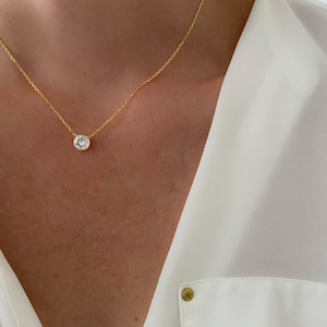 Floating diamond necklace, Birthday Gift, Necklaces for women, Simple necklace, Gold necklace, dainty jewelry, Dainty Necklace, Gift her zdjęcie 6