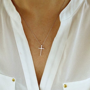 Silver Orton West Womens Cross Pendant Silver Orton West Womens Cross Pendant