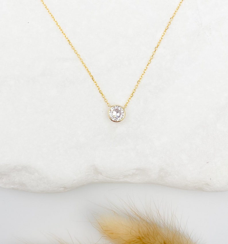 Floating diamond necklace, Birthday Gift, Necklaces for women, Simple necklace, Gold necklace, dainty jewelry, Dainty Necklace, Gift her zdjęcie 2