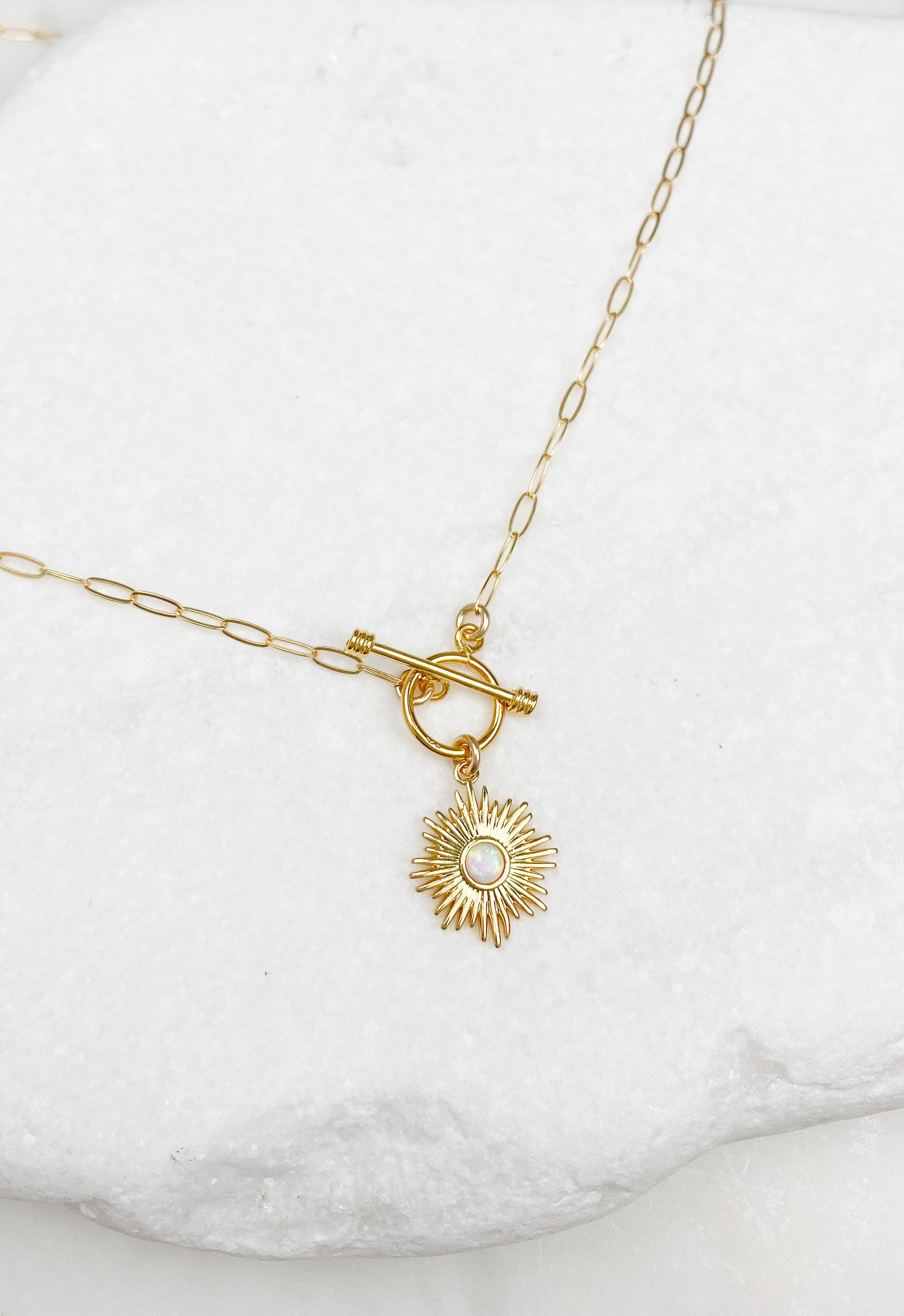 Gold Toggle Pendant Necklace