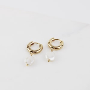 Pearl Small  earrings, Hoop earrings, gold earrings, pearl earrings, pearl hoop earrings, hoop earrings gold