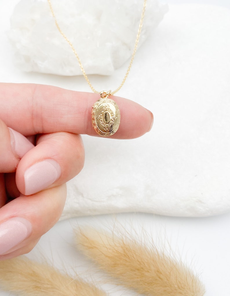 Mini Locket necklace, oval Locket necklace, gifts for her, birthday gift, dainty locket, gold plated locket necklace, jewelry, gifts image 6