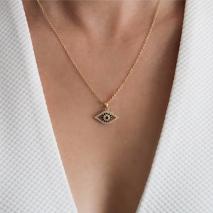 Evil eye necklace, Protection Necklace, Evil Eye Jewelry, Evil Eye Pendant, Minimalist necklace, Gold evil eye, Blue evil eye, Eye Necklace