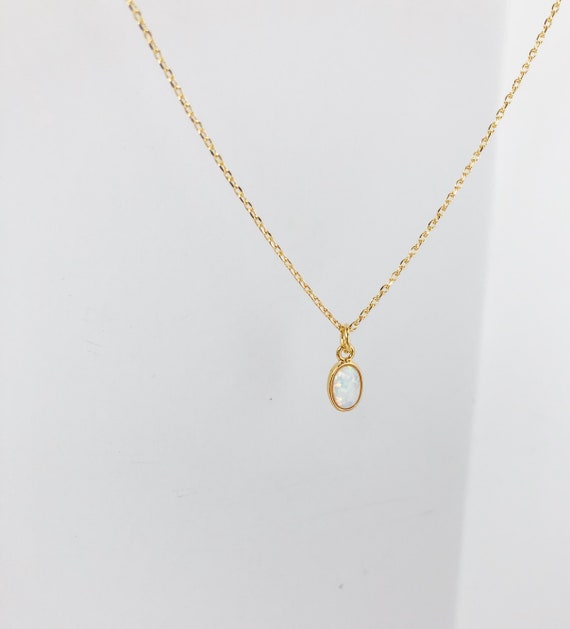 Gold Layering Necklaces for Women, Star Gold Pendant Necklace, Celestial  Opal Jewelry Gold Medallion Necklace Best Birthday Gifts for Her 
