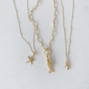 Dainty gold necklace, Starfish Necklace,Pendant necklace, gift for her, dainty jewelry, Necklaces for women, 14k gold vermeil, Ocean Jewelry