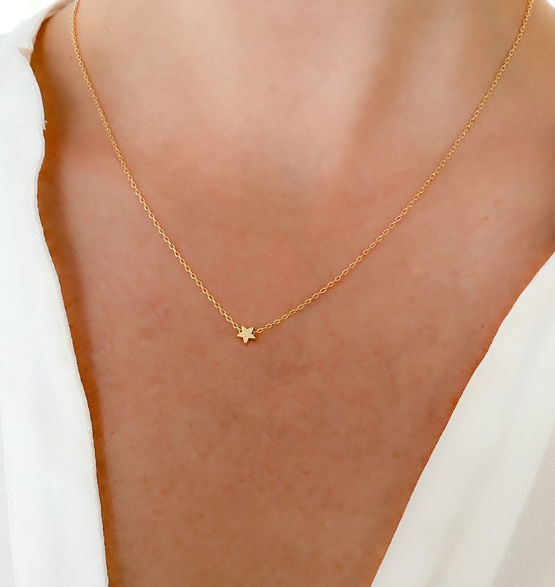 Simple necklace, friend star necklace, Gold necklace, Rose gold necklace, celestial jewelry, Dainty star jewelry, Layering necklace, dainty star bead on dainty cable chain, gold star, silver star, rose gold star necklace