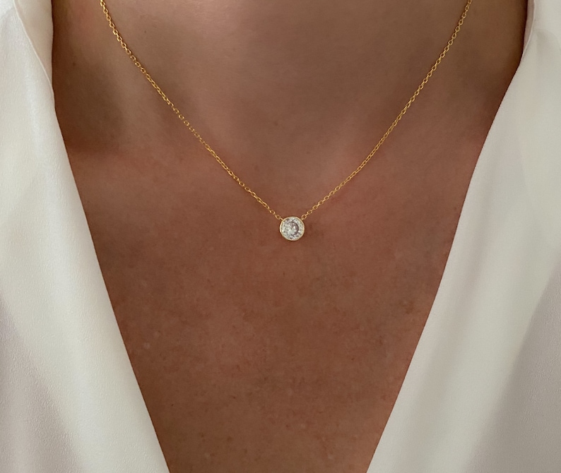 Floating diamond necklace, Birthday Gift, Necklaces for women, Simple necklace, Gold necklace, dainty jewelry, Dainty Necklace, Gift her zdjęcie 1