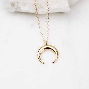 Small Crescent moon necklace, gold  necklace, necklaces for women, dainty necklace, birthday gifts for her, moon pendant necklace
