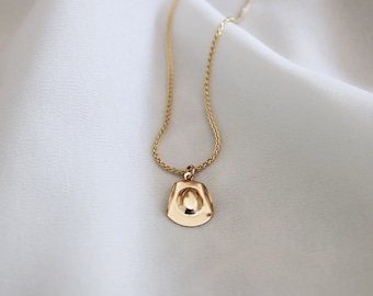 Charm Necklace, Cowboy hat necklace, Gold Necklace, Cowgirl Necklace, Western Necklace, gift for her, gift for him, Pedant necklace, Jewelry